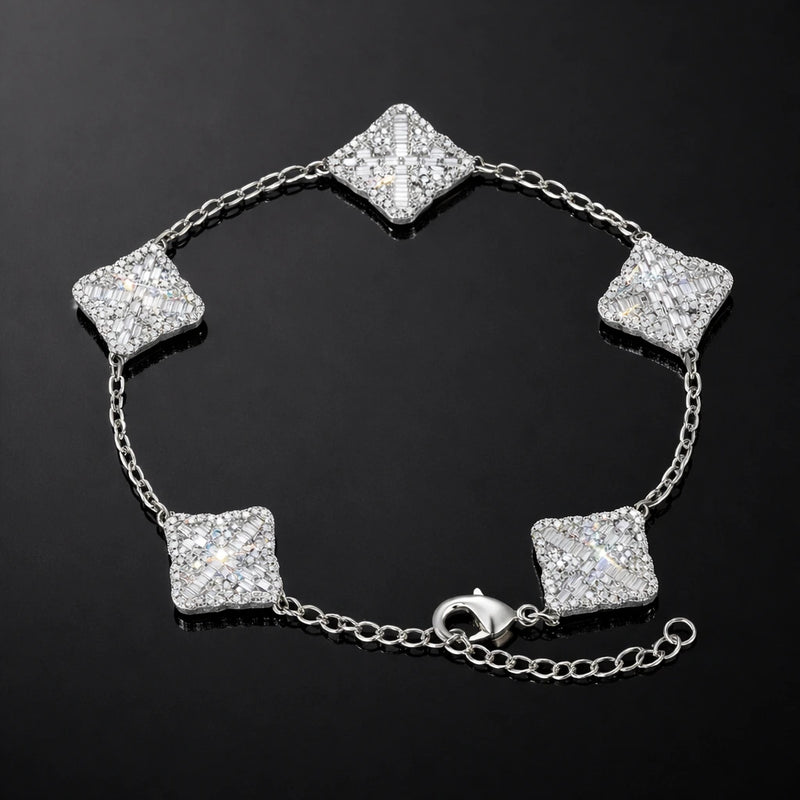 צמיד תלתן משובץ בציפוי זהב לבן 14K