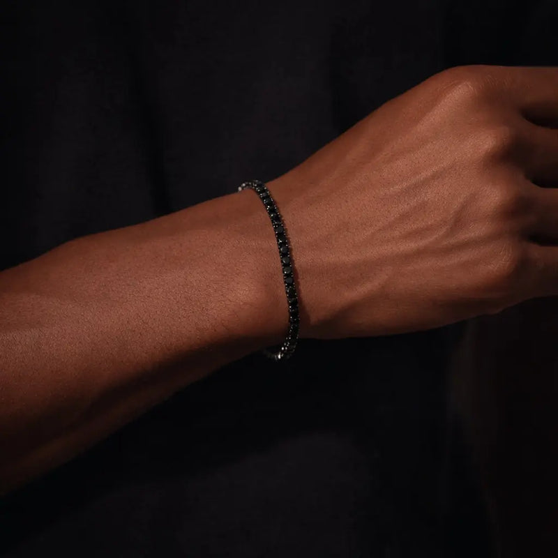 צמיד טניס שחור לגבר