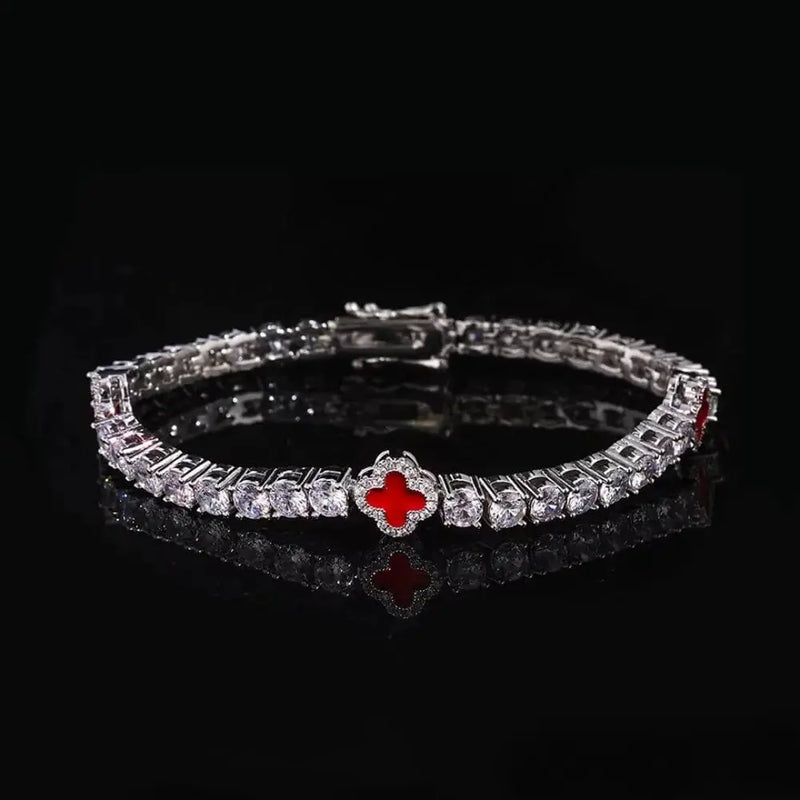 צמיד טניס תלתן Rockstar™ | זהב לבן x אגט אדום