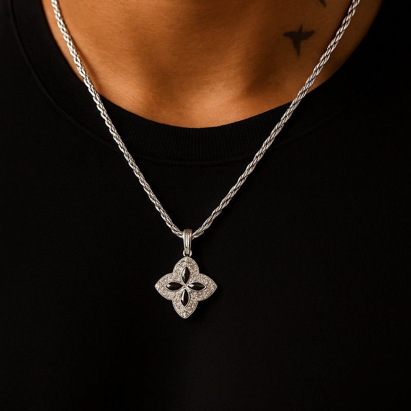 שרשרת אייס עם תליון תלתן זהב לבן