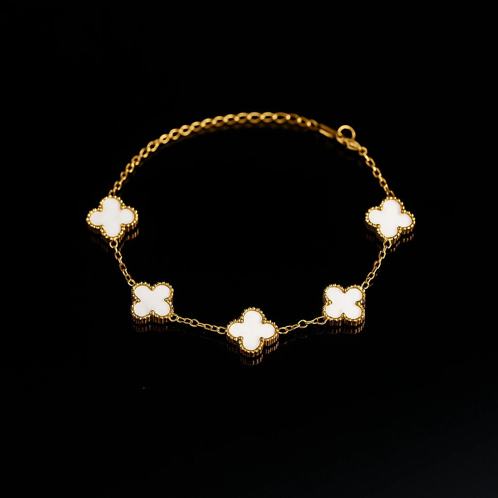 צמיד תלתן לבן