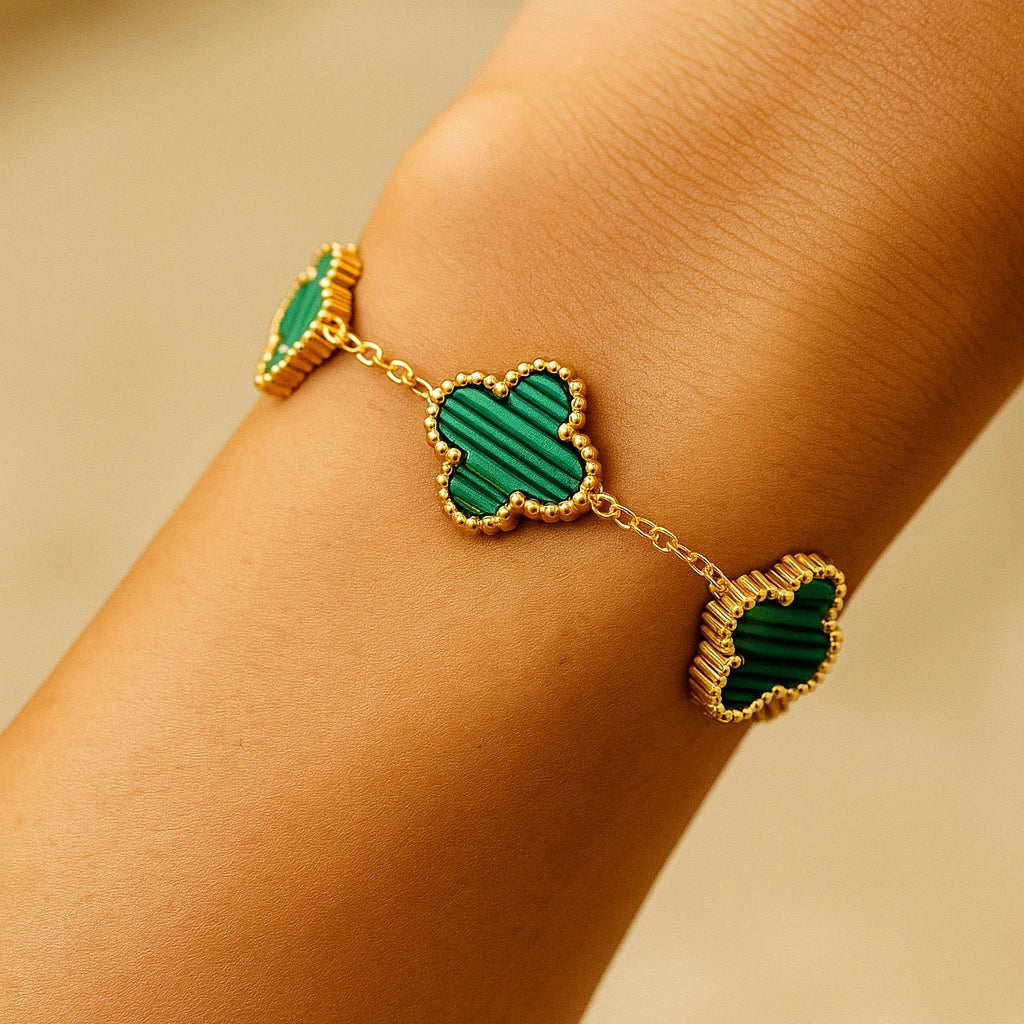 צמיד תלתן ירוק לאישה | ציפוי זהב