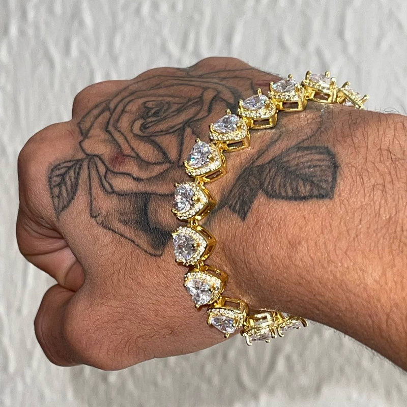 צמיד לב יוקרתי בצבע זהב | צמיד משובץ