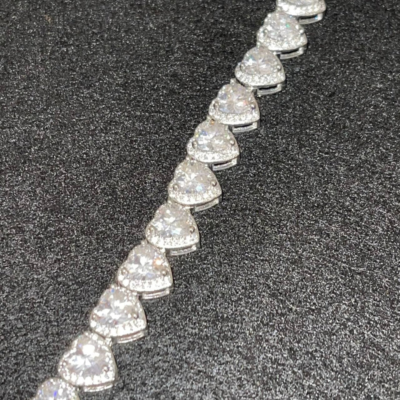 Drice Jewelry | דרייס תכשיטים צמיד לגבר צמיד לב יוקרתי בצבע כסף | צמיד משובץ